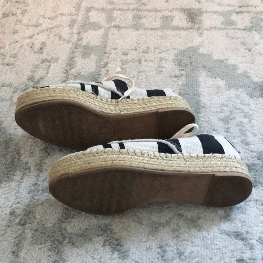 🖤❗️DV platform shoe!❗️🖤 - Picture 3 of 4